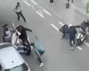 Σοκαριστικό βίντεο: Οπαδός της Άντερλεχτ πατάει με μηχανάκι πεσμένο φίλο της Μπριζ