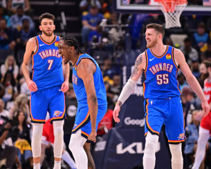 Ψέκασαν, σκούπισαν, τέλειωσαν: Οι Θάντερ απέκλεισαν τους Γκρίζλις