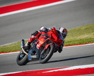 Η εργοστασιακή ομάδα της QJMotor στον δεύτερο αγώνα του WorldSSP στο Assen