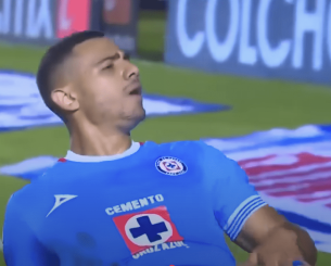 Στον τελικό του Κυπέλλου Πρωταθλητριών CONCACAF με την Κρούζ Αζούλ ο Γιακουμάκης