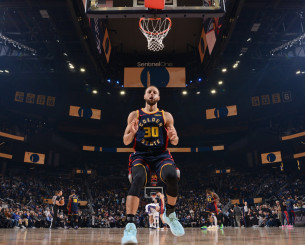 Ο Στεφ Κάρι απαντά για το ενδεχόμενο απόσυρσης (video)