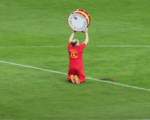 Έφυγε από την ζωή ο «Manolo el del bombo», ο διασημότερος φίλαθλος της εθνικής Ισπανίας