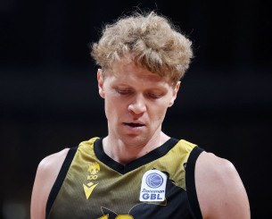 Συνεχίζει με θεραπεία ο Κουζμίνσκας, αμφίβολος ενόψει Ολυμπιακού