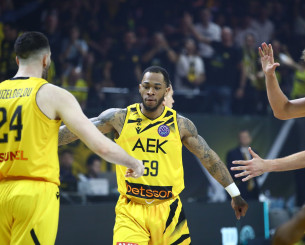 Ο Ρεϊζόν Τάκερ στο Athletiko: «Δεν έκλεισα μάτι μετά τον ημιτελικό» (video)