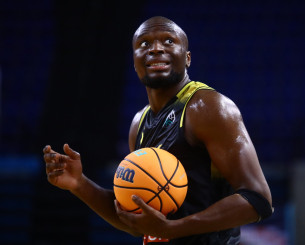 Ο εκπρόσωπος του Καμπενγκέλε διαψεύδει τις φήμες μεταγραφής του στη Ρεάλ Μαδρίτης