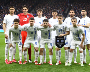 «Αυτό το μήνυμα είναι προσωπικό»: Oι Έλληνες διεθνείς εύχονται στις μητέρες τους και συγκινούν