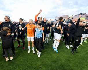 «Λίγο πριν το όνειρο πάμε όλοι μαζί»: Έδωσε το σύνθημα ο ΟΦΗ πριν τον τελικό (video)