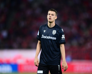 Ο λόγος που δε θέλει να φύγει ο Κωνσταντέλιας είναι το παιδί που περιμένει τον Ιούνιο