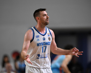 O Μάντζαρης στο Athletiko: «Τιμή η άνοδος, καλή επιτυχία στην Ολυμπιακάρα» (video)