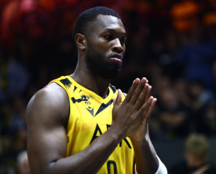 Ο Γκρέι τα έδωσε όλα: Έπαιξε με κράμπες στον ημιτελικό του BCL