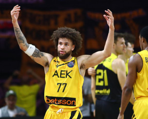 Η ΑΕΚ «πήρε κεφάλι» και η SUNEL Arena... στο πόδι (video)