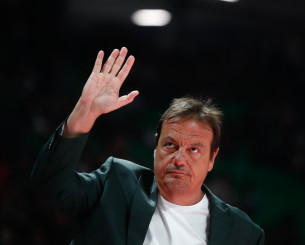 Αταμάν: «Θέλουμε να κερδίσουμε την Τετάρτη και μετά θα μιλήσουμε για το Final Four»