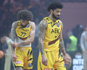 Η ΑΕΚ άγγιξε το θαύμα του τελικού, αλλά η Μάλαγα έδειξε κλάση