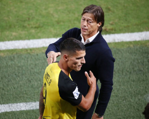 Η ΑΕΚ κατέρρευσε σαν… τραπουλόχαρτο!