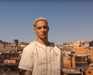 Ο Άντονι ξέφυγε από την «Μικρή Κόλαση» - Το αγόρι από τις φαβέλες που πάλεψε για μια θέση στον ήλιο