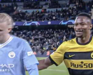 O Καμαρά που θέλει η ΑΕΚ είχε ζητήσει τη φανέλα του Χάαλαντ ενώ το ματς δεν είχε τελειώσει!