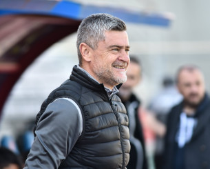 Υπέγραψε κι αναλαμβάνει τον Πανιώνιο ο Δερμιτζάκης