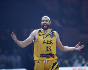 Γκόλντεν: «Αυτή ήταν η καλύτερη ατμόσφαιρα που έχω ζήσει - Η ήττα μας πονάει»