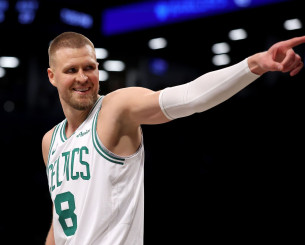 Αμφίβολος ο Πορζίνγκις για το Game 2 των Σέλτικς με τους Νικς