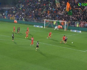 Βήμα παραμονής η Βενέτσια, 2-1 την Φιορεντίνα