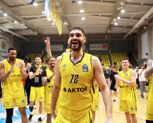 Το αμερικάνικο όνειρο του Μαντζούκα - Θα συνεχίσει στο NCAA