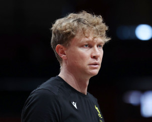 Με Μπράις η εξάδα ξένων της ΑΕΚ Betsson κόντρα στον Προμηθέα, εκτός ο Κουζμίνσκας