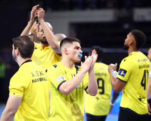 Στον «αέρα» το ματς της ΑΕΚ στα Σκόπια - Δεν κατεβαίνει αν δεν επιτρέψουν στους οπαδούς της να περάσουν τα σύνορα