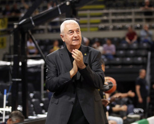 Για την δυναμική του κόσμου της ΑΕΚ, ο στόχος που έθεσε ο Σάκοτα είναι... παιχνιδάκι