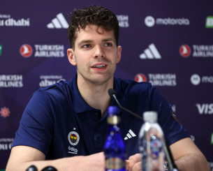 Μπιμπέροβιτς: «Ο Γιασικεβίτσιους μπορεί να καταλάβει τι περνάω και τι σκέφτομαι»