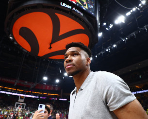 Ο Γιάννης Αντετοκούνμπο απαντά: «Όταν αποσυρθώ από το NBA, Φενέρ ή Εφές;»