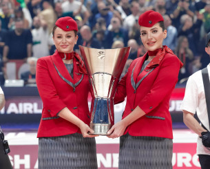 Αυτή την κούπα ποια ομάδα θα την πάρει; Το τρόπαιο της Euroleague έφτασε στο Άμπου Ντάμπι