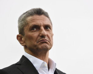 Σάλος στα ρουμάνικα ΜΜΕ για τη διαμάχη Λουτσέσκου-ΠΑΟΚ και το θολό μέλλον του