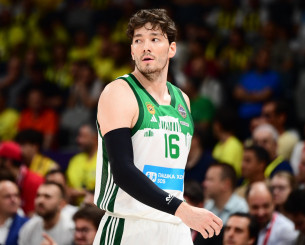 Ο Οσμάν έκανε... σεφτέ στον ημιτελικό του Final 4 με κάρφωμα (video)