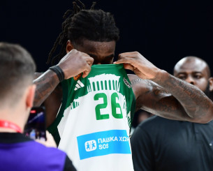 Απευθείας στα αποδυτήρια οι παίκτες του Παναθηναϊκού χωρίς να σταματήσουν στη μεικτή ζώνη