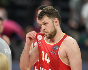 Ο Βεζένκοφ έκλεισε προσωρινά το προφίλ του στο Instagram