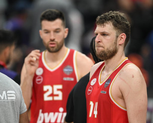 Κατεβασμένα κεφάλια και απογοήτευση στον Ολυμπιακό μετά και την φετινή αποτυχία