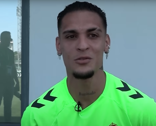 Πώς ο Άντονι μπορεί να σώσει οικονομικά τη Γιουνάιτεντ αν κατακτήσει το Conference League