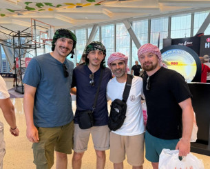 Παναθηναϊκοί και Ολυμπιακοί... εμίρηδες, αγκαλιά στο Άμπου Ντάμπι - Δείτε βίντεο του Athletiko