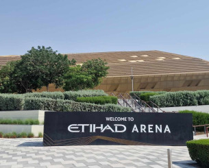 Το Athletiko είναι το πρώτο Μέσο που έφτασε στο Άμπου Ντάμπι: Ο καιρός, η Etihad Arena και το ξενοδοχείο των ομάδων