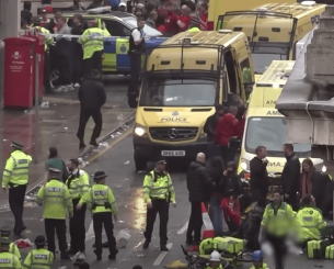 Γιατί η αστυνομία δημοσίευσε την εθνικότητα και την ηλικία του υπόπτου στο Λίβερπουλ