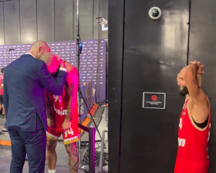 Συγκλόνισε ο Φουρνιέ, περπατούσε μόνος του κλαίγοντας - Τον παρηγόρησε ο Σπανούλης (video)