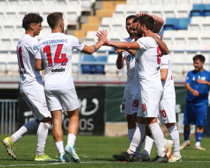 Παραμονές και αποχωρήσεις στον Πανιώνιο