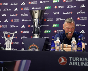 Απολαυστικός Σπανούλης: «Με τον Σάρας ως παίκτες περισσότερο συζητούσαμε να πάμε για μπύρα ή ποτό»