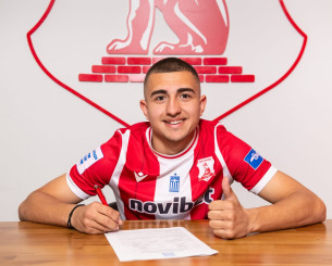 Ο Απόστολος Σαββίδης έγινε ο νεότερος ποδοσφαιριστής στην ιστορία του Πανσερραϊκού!