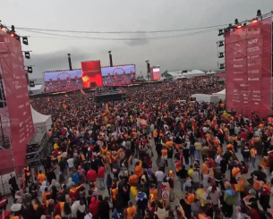 «Κάηκε» η Κωνσταντινούπολη - Πάνω από 700.000 οπαδοί της Γαλατασαράι πανηγύρισαν για το «νταμπλ» (video)