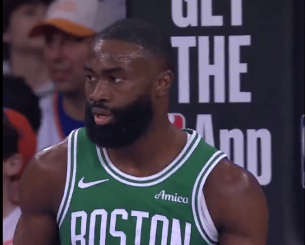 Ο Τζέιλεν Μπράουν των Σέλτικς έπαιξε στα Playoffs με... μισό μηνίσκο