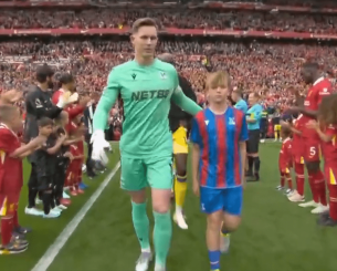 Η Λίβερπουλ έκανε pasillo στην κυπελλούχο Αγγλίας Κρίσταλ Πάλας