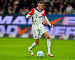 Ασταμάτητη Λίβερπουλ - «Χτυπάει» σούπερ επιθετικό μετά τους Βιρτς, Κέρκεζ και Φρίμπονγκ