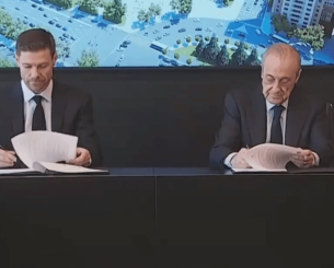 Η Ρεάλ σε νέα εποχή - Έπεσαν οι υπογραφές με Τσάμπι Αλόνσο (video)