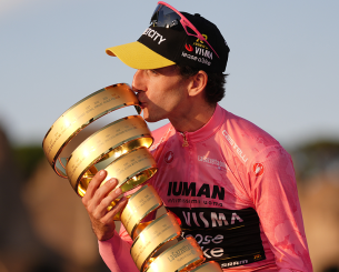 Δικαίωση καριέρας για τον Γέιτς που πήρε την Maglia Rosa στον γύρο Ιταλίας